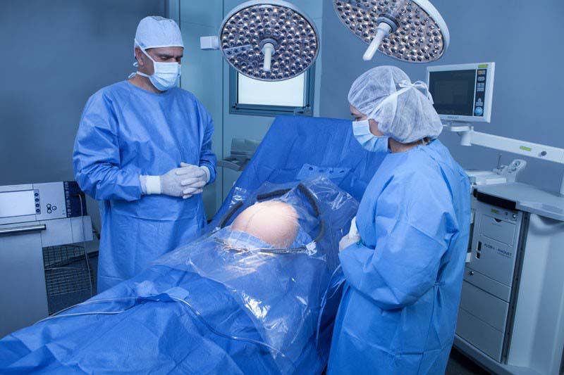 Kit cirúrgico estéril descartável