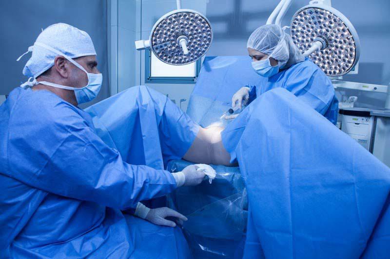 Kit cirúrgico estéril descartável